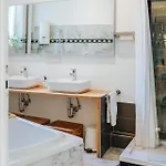 Namastay! Stilvoll Wohnen In Bestlage Mannheims - 3br Apartamento